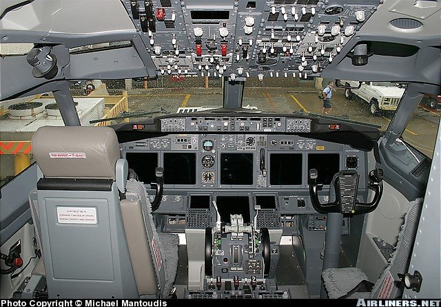 Boeing Cockpit Jpg