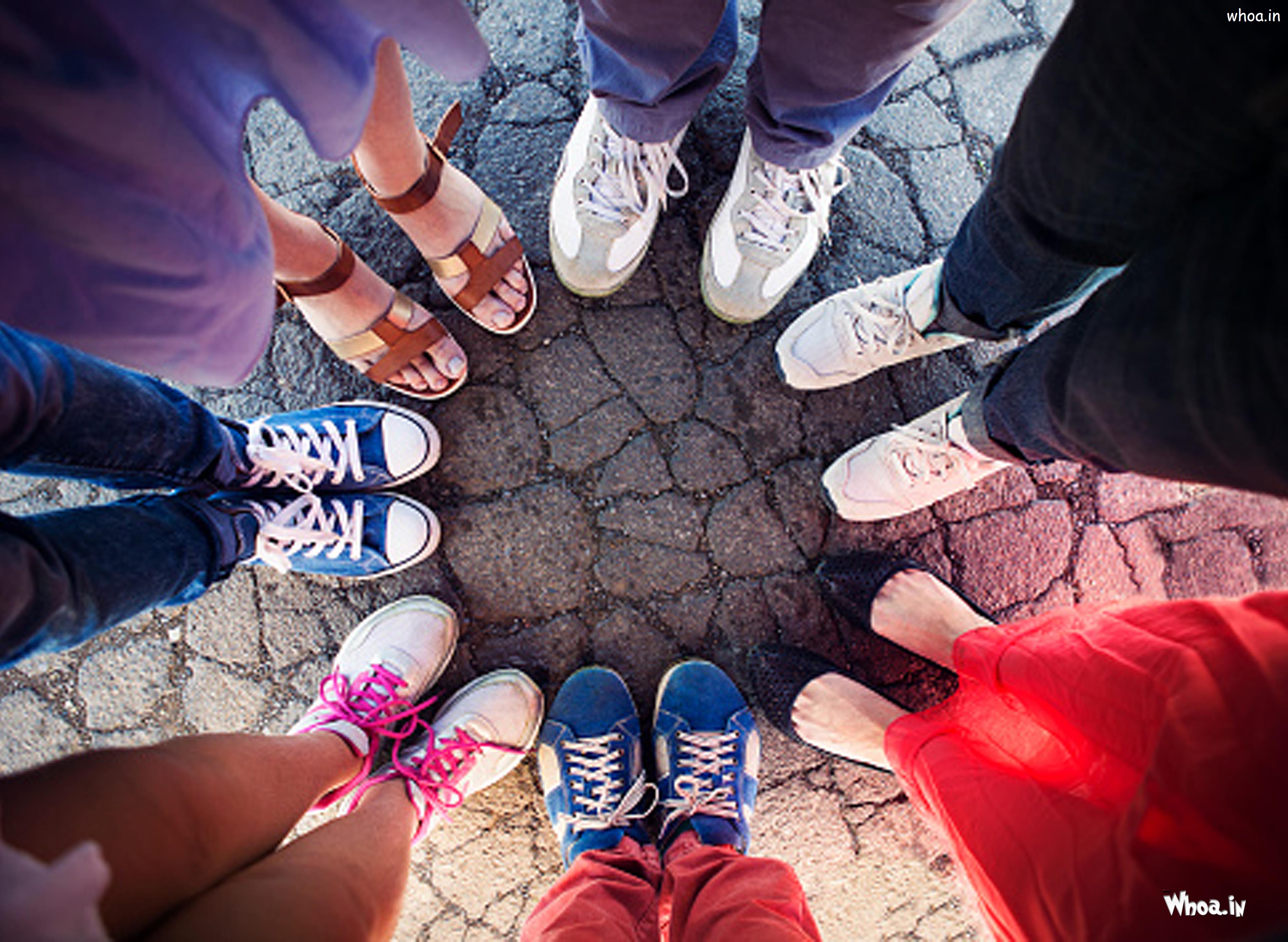 Friends Group Wallpaper