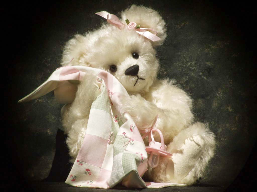Lovely And Beautiful Teddy Bear Wallpaper