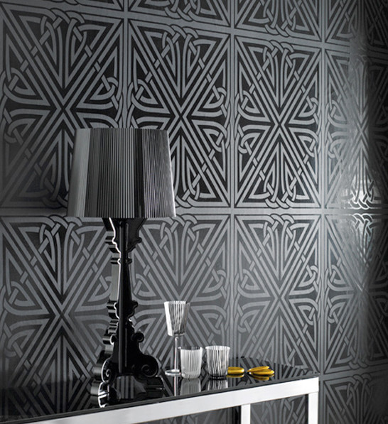 Wallpaper Viva Pattern In Black Gloss Swatch Contemporary