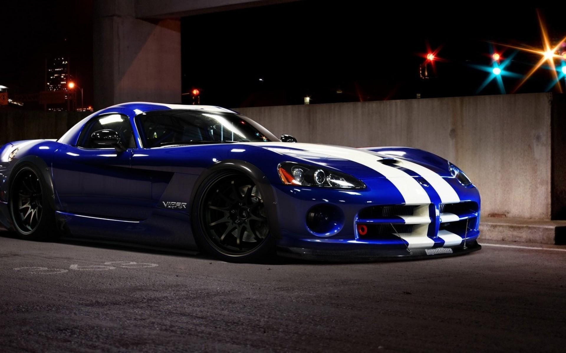 Dodge Viper Blue