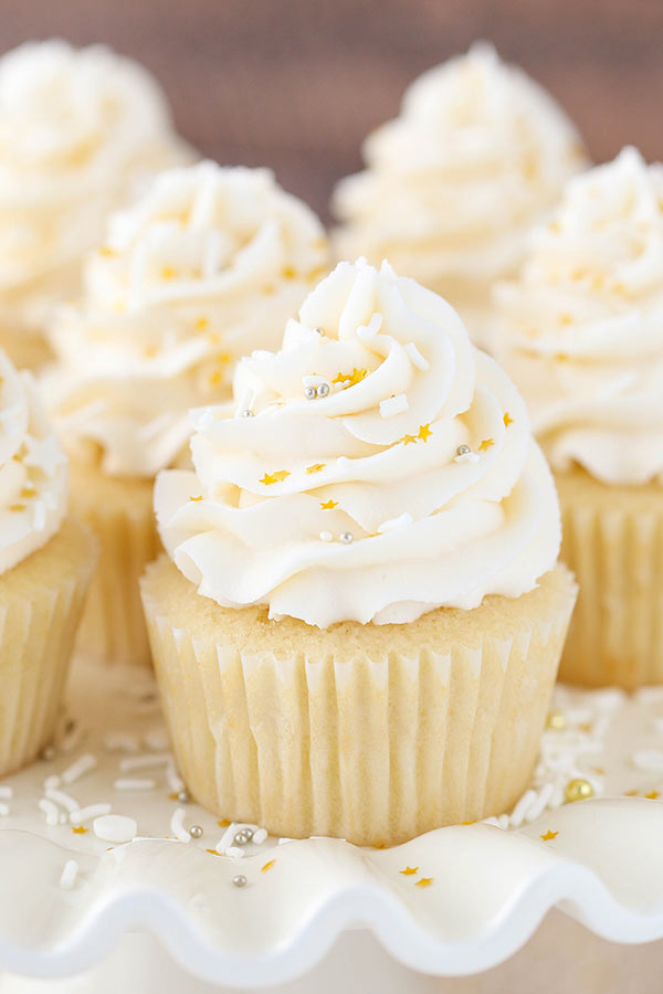 Easy Vanilla Cupcake Recipe Moist Fluffy