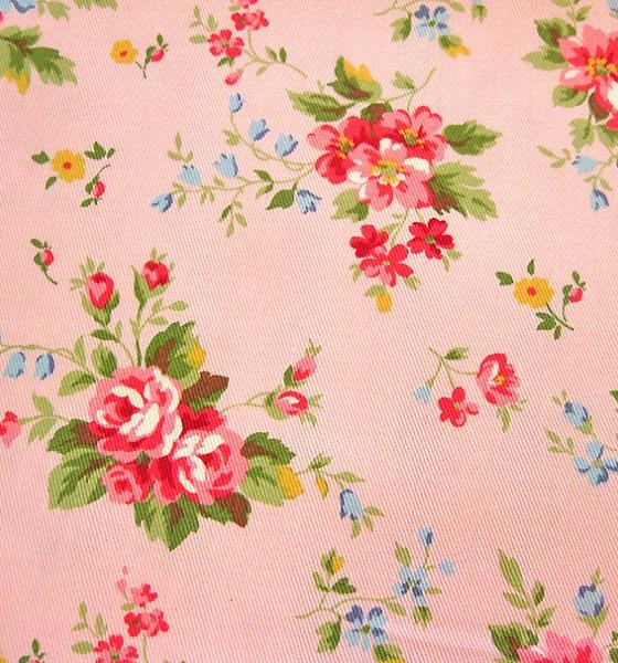 Pretty Vintage Floral Fabric Print Fleurs