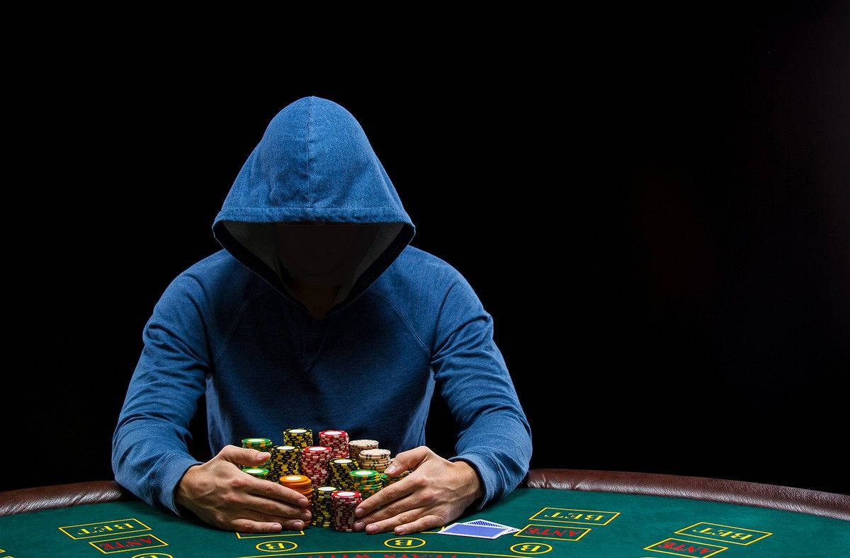 Poker Table Wallpaper