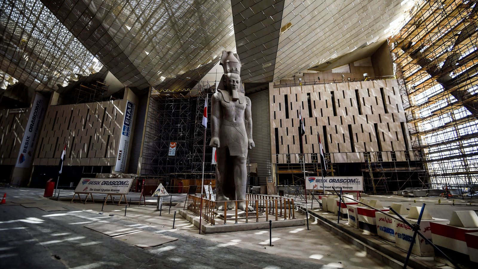 Magnificent Interior Design Of Grand Egyptian Museum Wallpaper