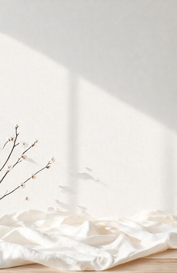 White Aesthetic Wallpaper