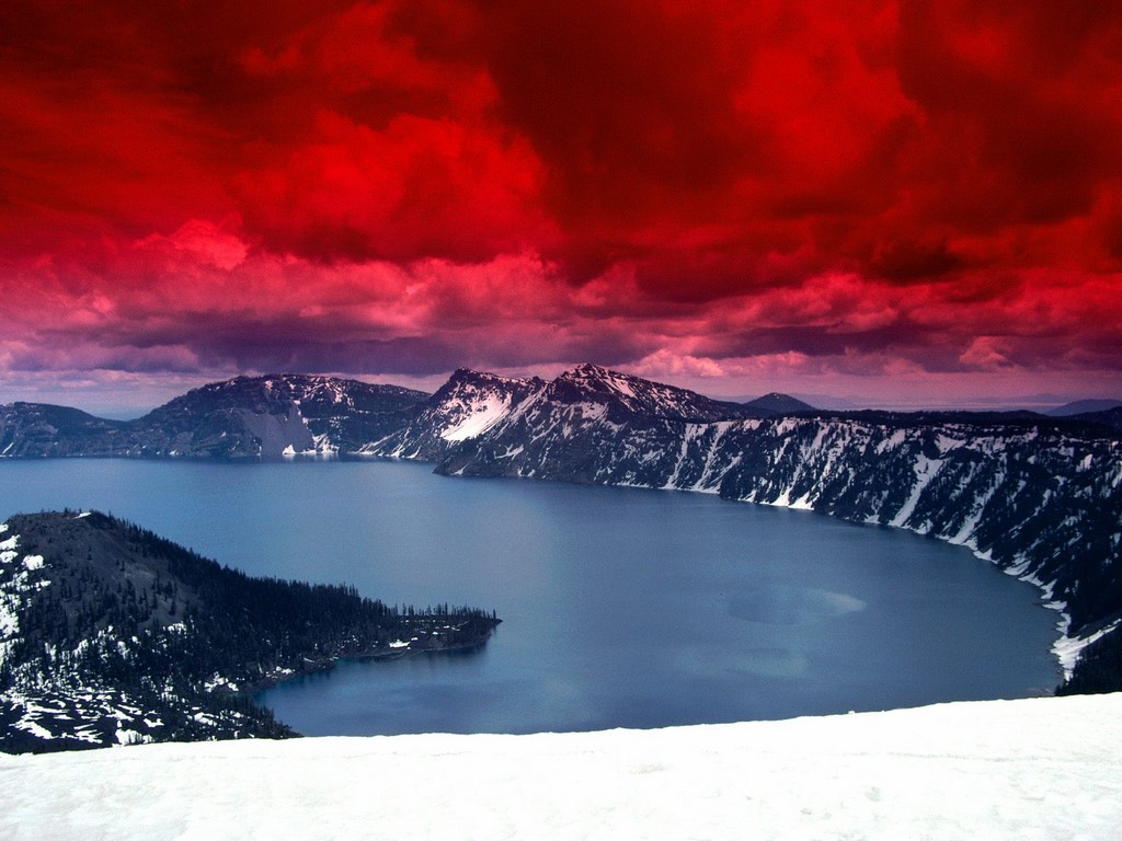 Crater Lake Oregon Travel News Tourist Attractions And Vacation