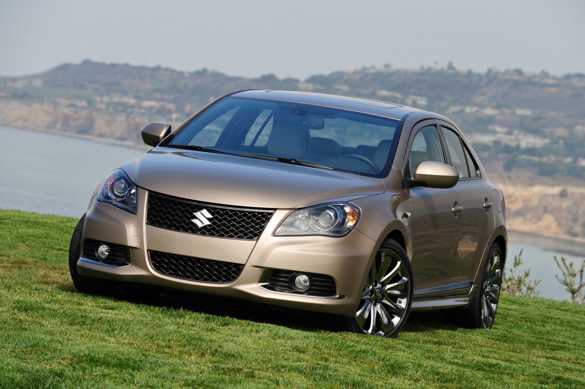 Vehicle Suzuki HD Wallpaper