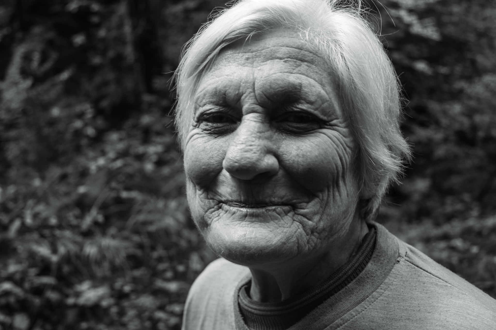 Old Woman Wallpaper