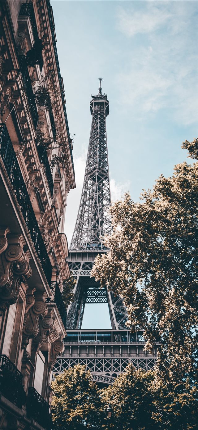 Day in Paris iPhone X Wallpapers Free Download