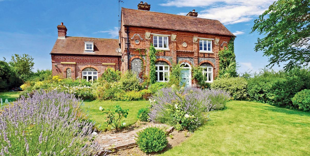 Idyllic Country House For Sale In Kent Houses