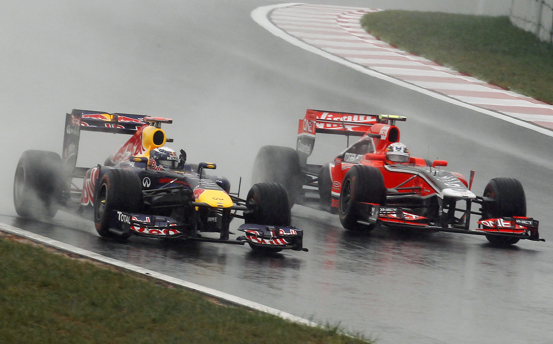 Formula One Race Racing F Rain Wallpaper