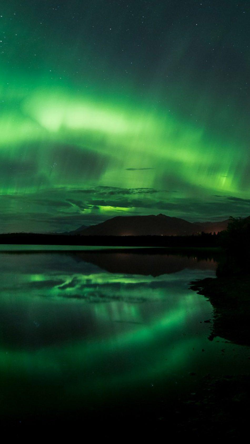 Aurora Borealis Northern Lights Panorama Alaska 4k Ultra HD Mobile