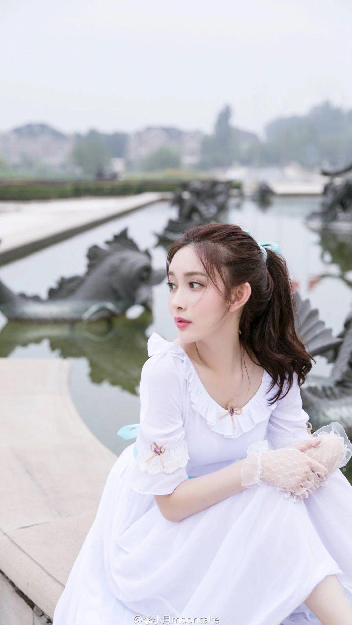 Meng Ziyi N Th Di Vi