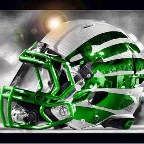 Could The Oregon Ducks Be Sporting This Helmet In Photo
