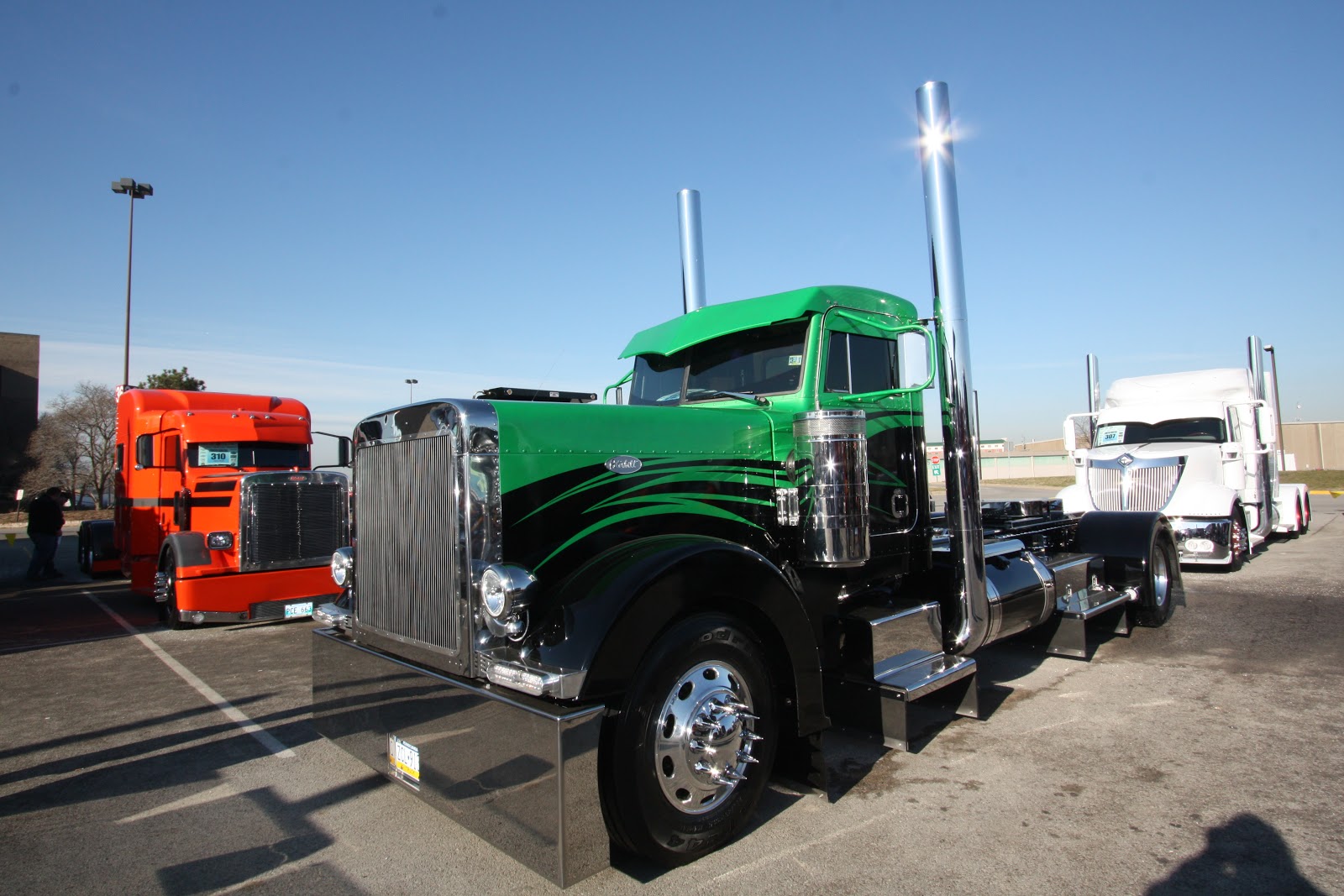 Truck Show Peterbilt Custom Big Rig Chrome Wallpaper