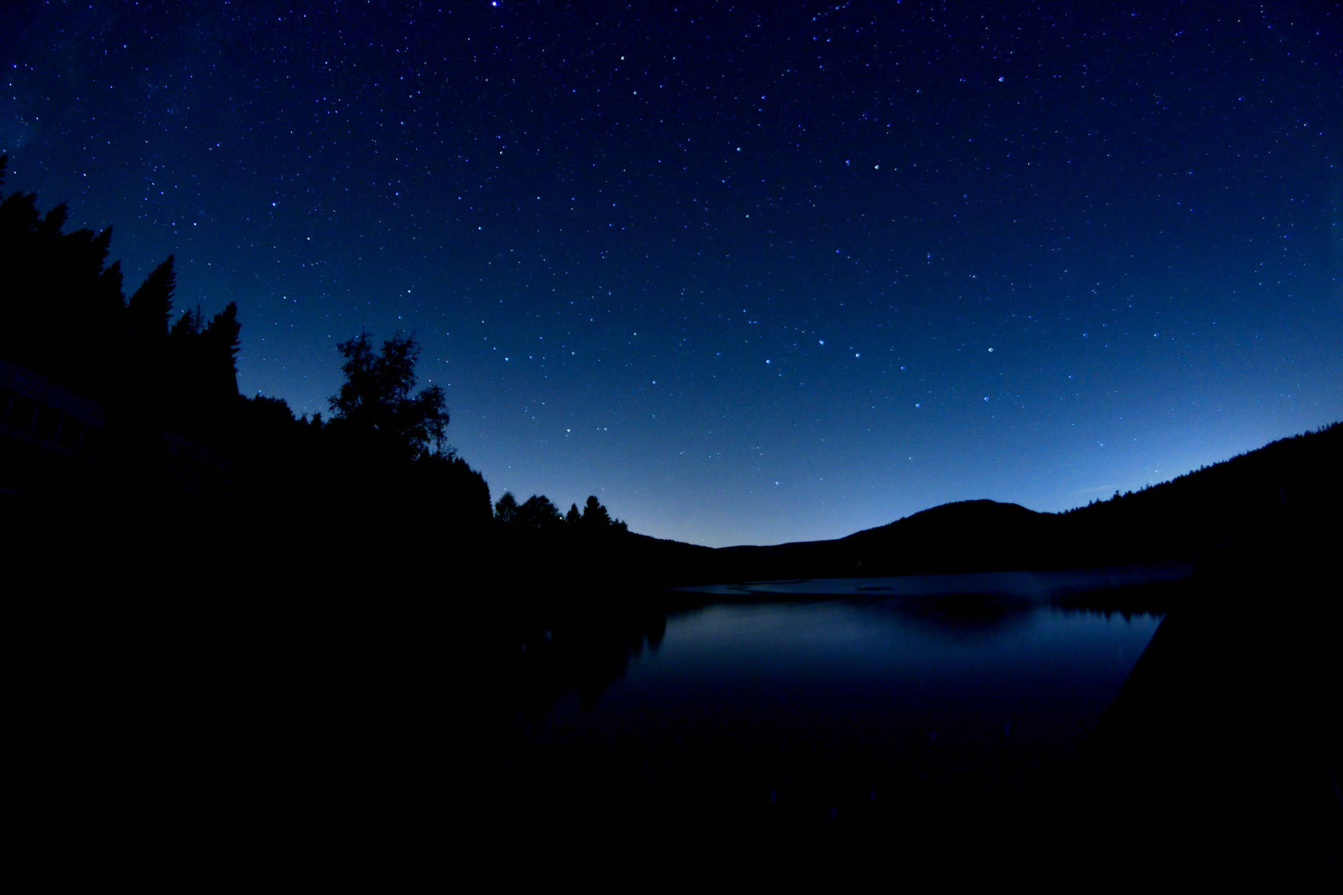 Explore Endless Blue Horizons With This Captivating Anime Wallpaper