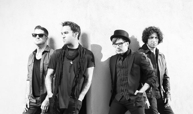 Fall Out Boy Wallpaper Save Rock And Roll Ahogy Arra Mr Az Els