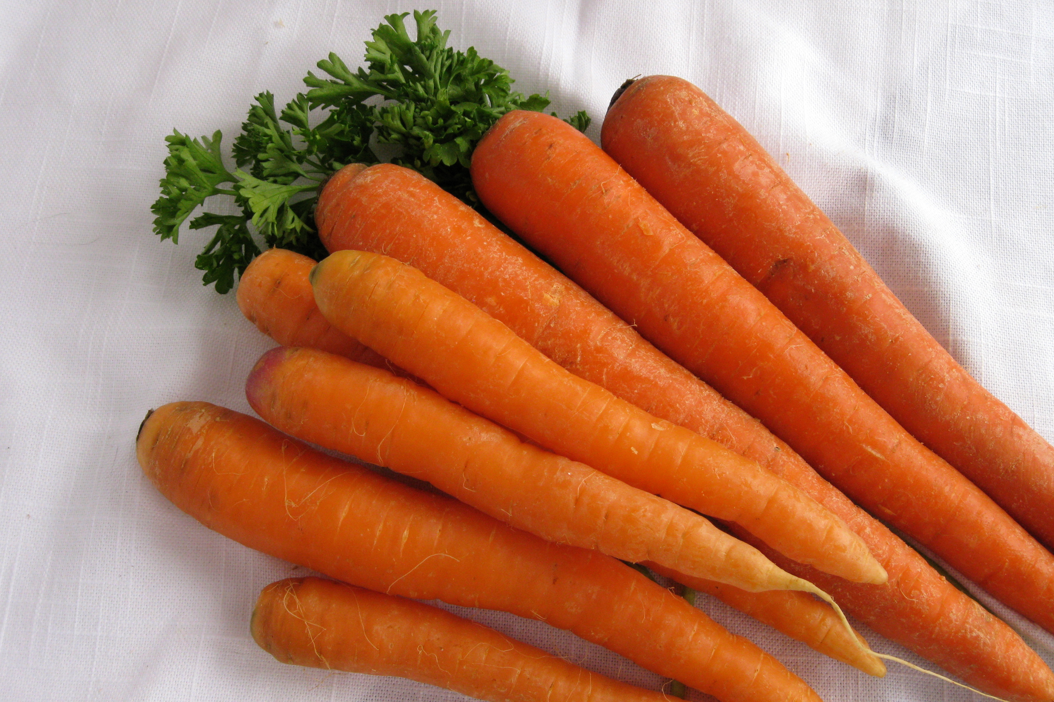 Carrots HD Wallpaper