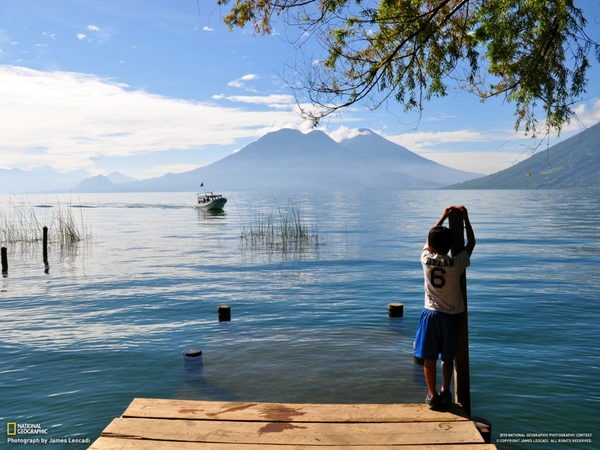 Guatemala Lakes Children Wallpaper Boating