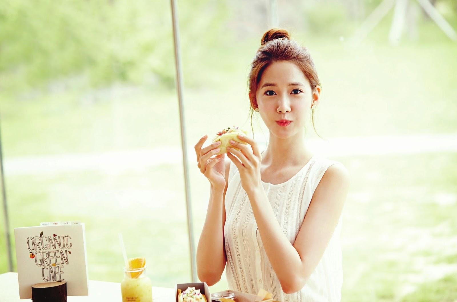 Snsd Yoona Innis Organic Green Cafe Wallpaper HD