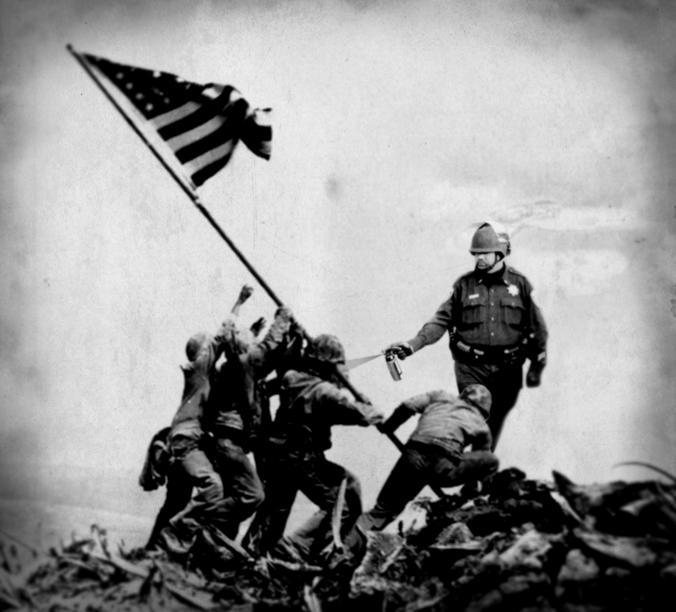 Flag Raising On Iwo Jima With Lt Pike Shoutot