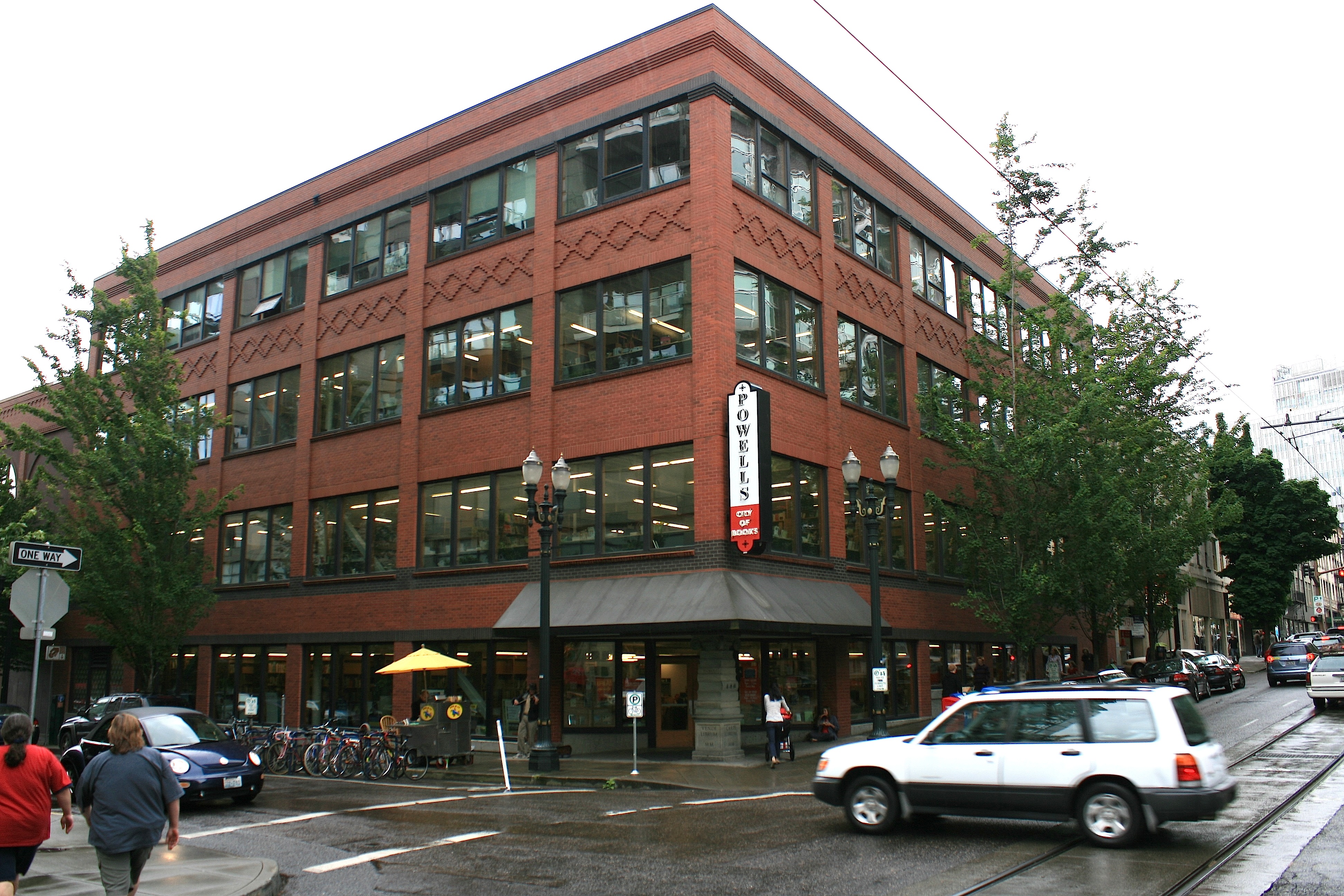 Powells Bookstore Portland Oregon Images Crazy Gallery 3888x2592
