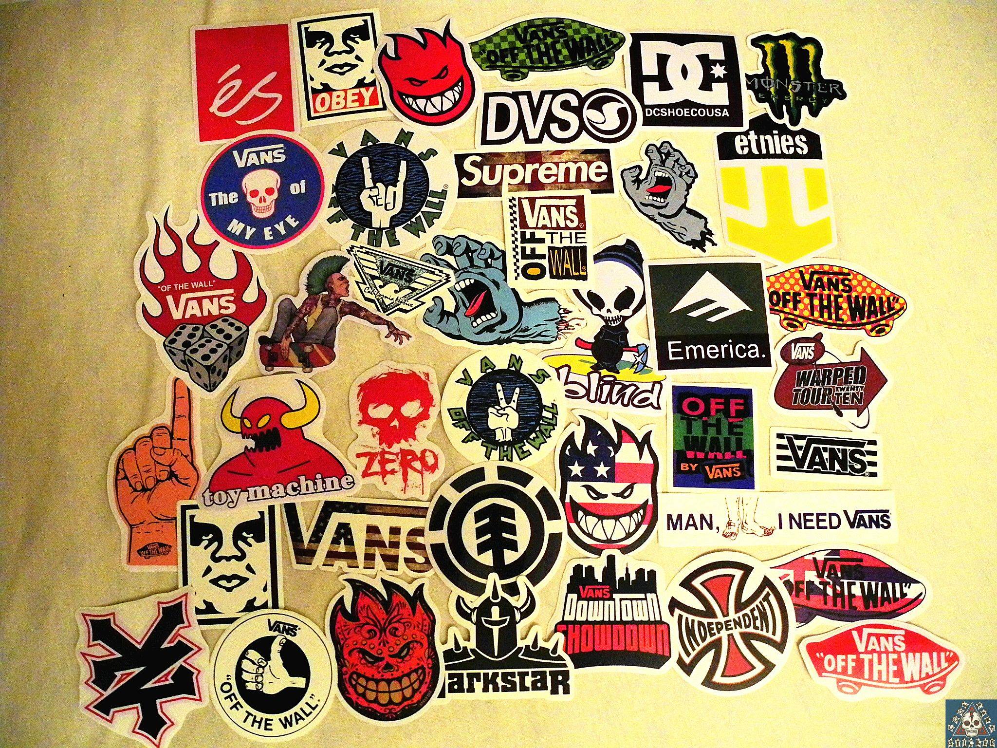 Skate Brand Wallpaper Top Background