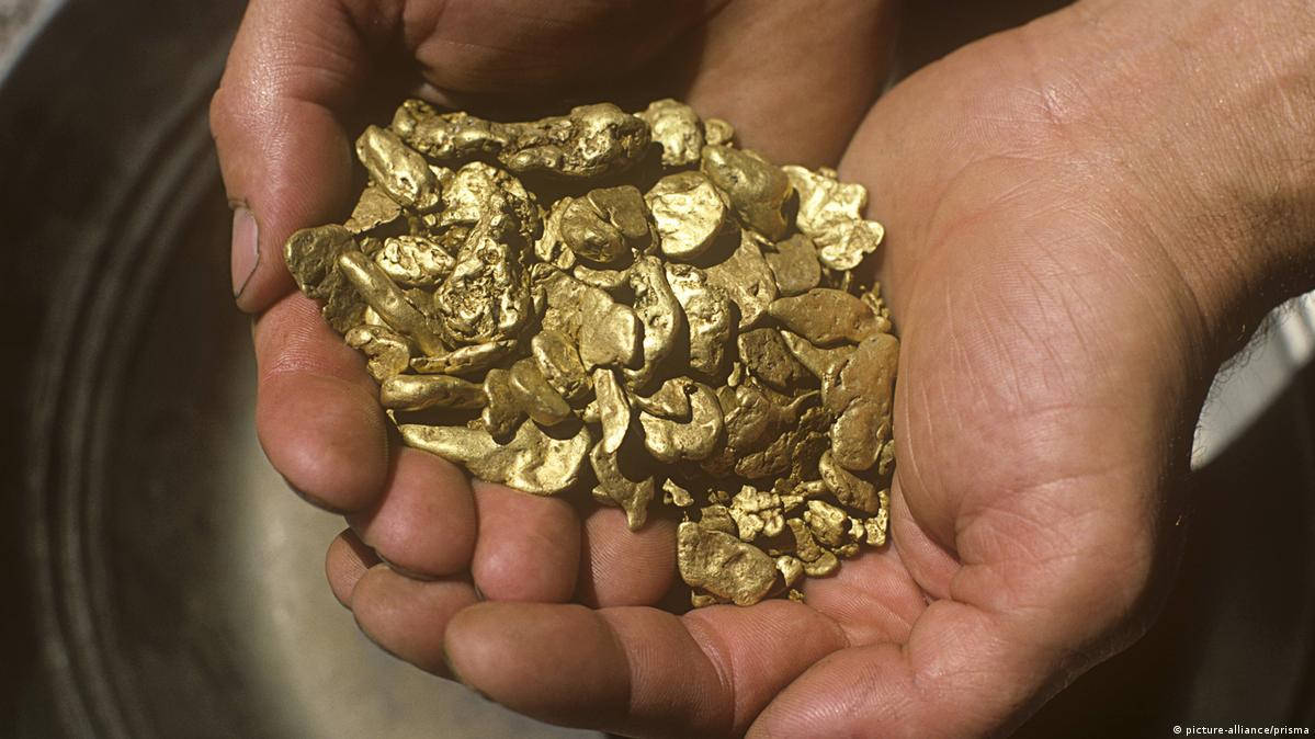 Gold Deposits Fresh From The Goldmines F478umm1rz74c50h Wallpaper