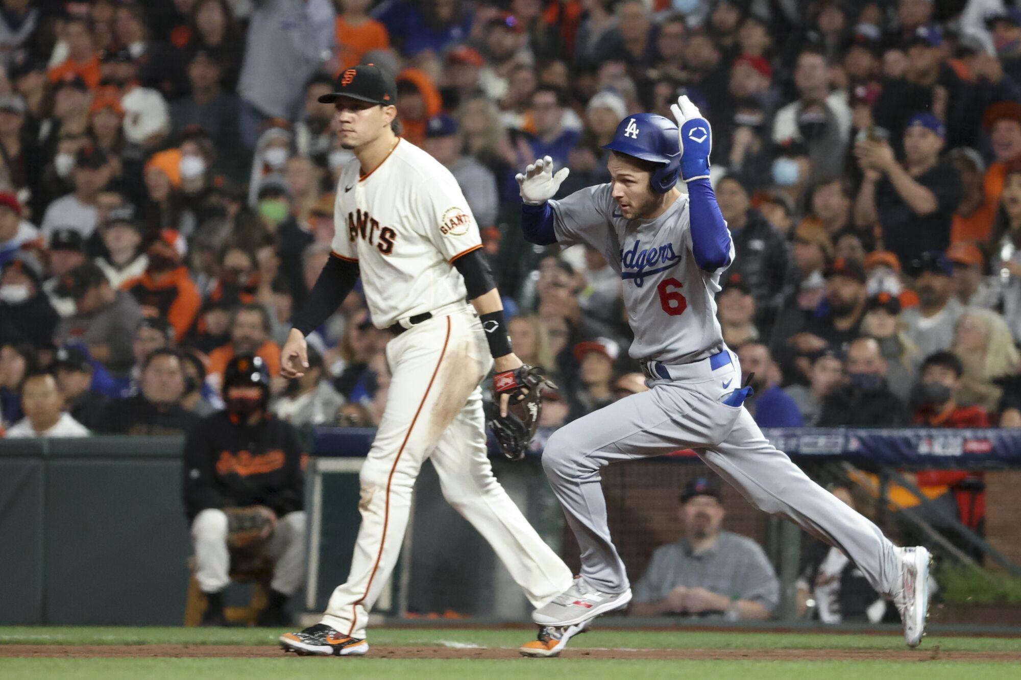 Dodgers defeat Giants 9 2 in Game 2 of the NLDS series tied 1 1