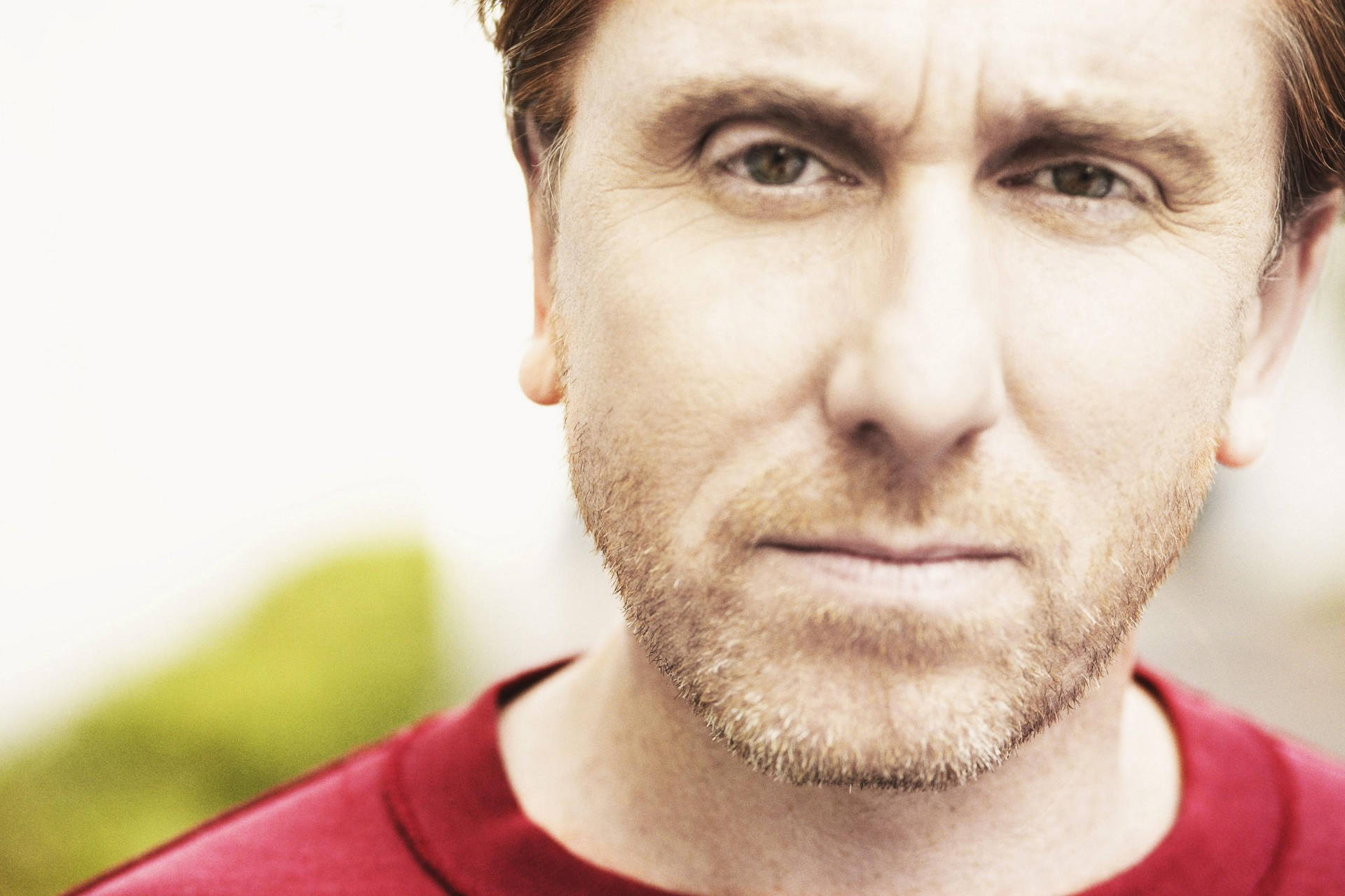 Tim Roth Bright Close Wallpaper
