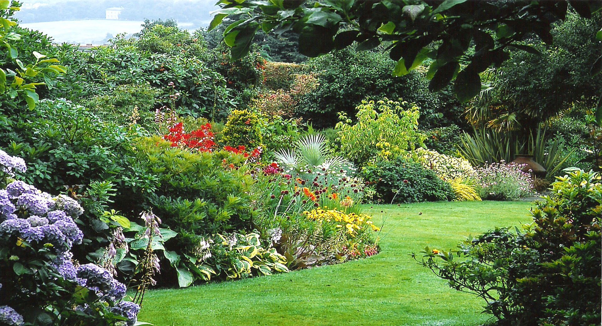 Garden Wallpaper HD