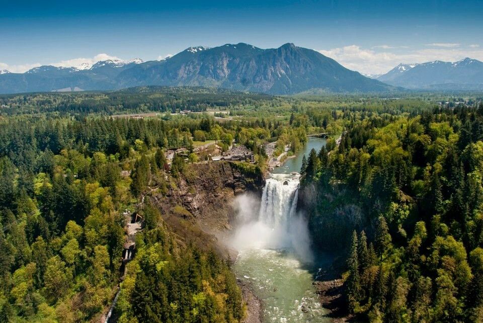 Beautiful Of Snoqualmie Falls With Mt Si In The Background