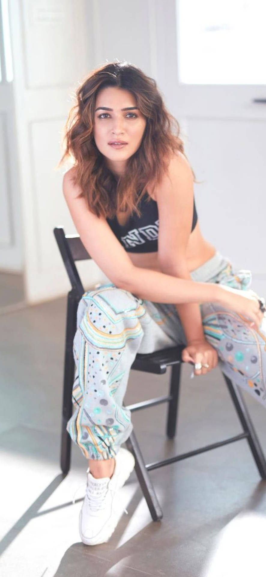 Kriti Sanon HD Wallpaper