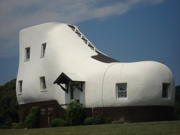 Free download The Shoe House nr Lancaster PA Photo [600x450] for your