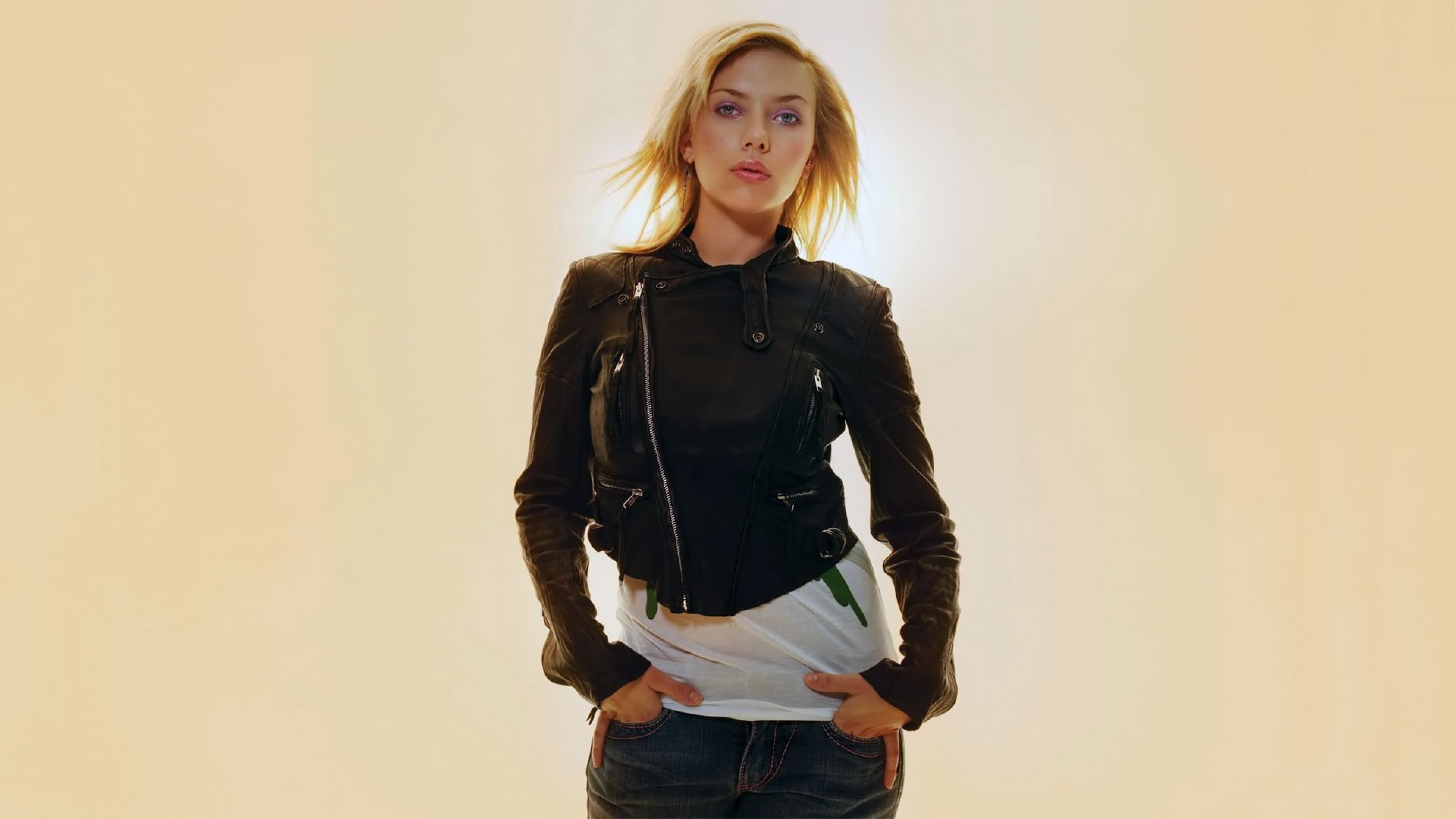 HD Scarlett Johansson Wallpaper