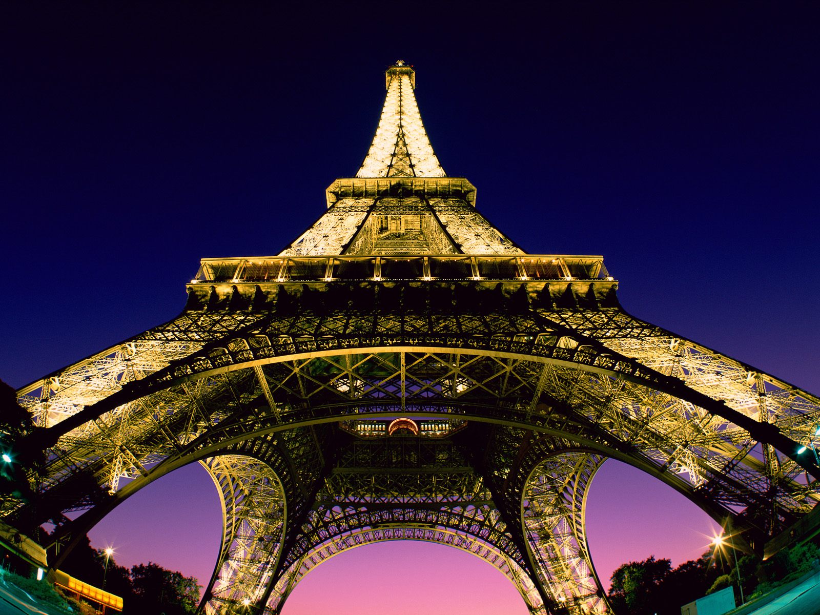 Tower Paris France Famous Buildings And Landmarks Wallpaper Image