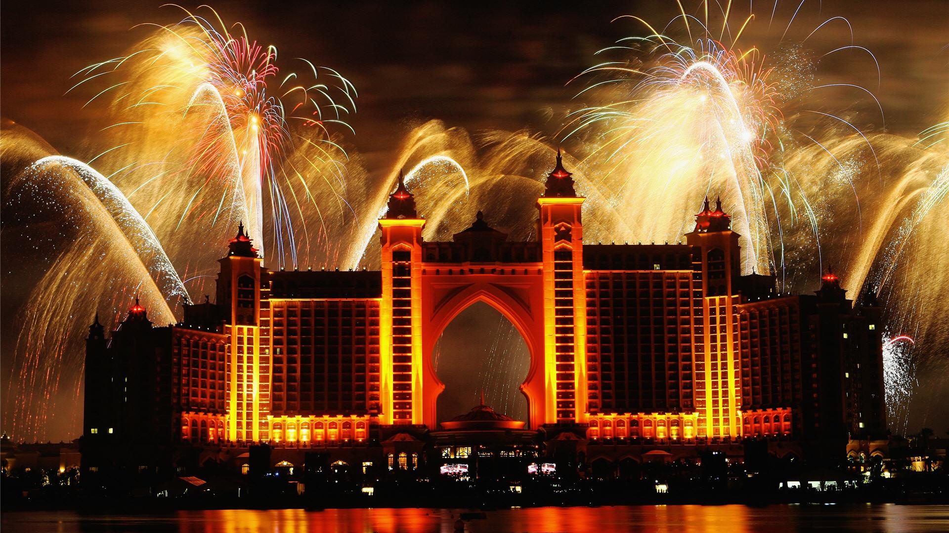 Atlantis Dubai Hotel At Night Wallpaper HD
