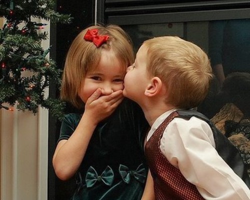 Kids Kissing Pictures To Online World
