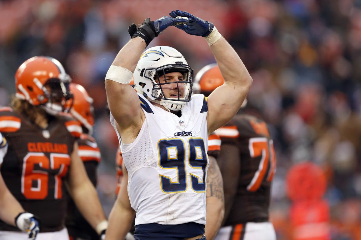 Joey Bosa Hit A Mean O H I To Ring In Christmas Cleveland