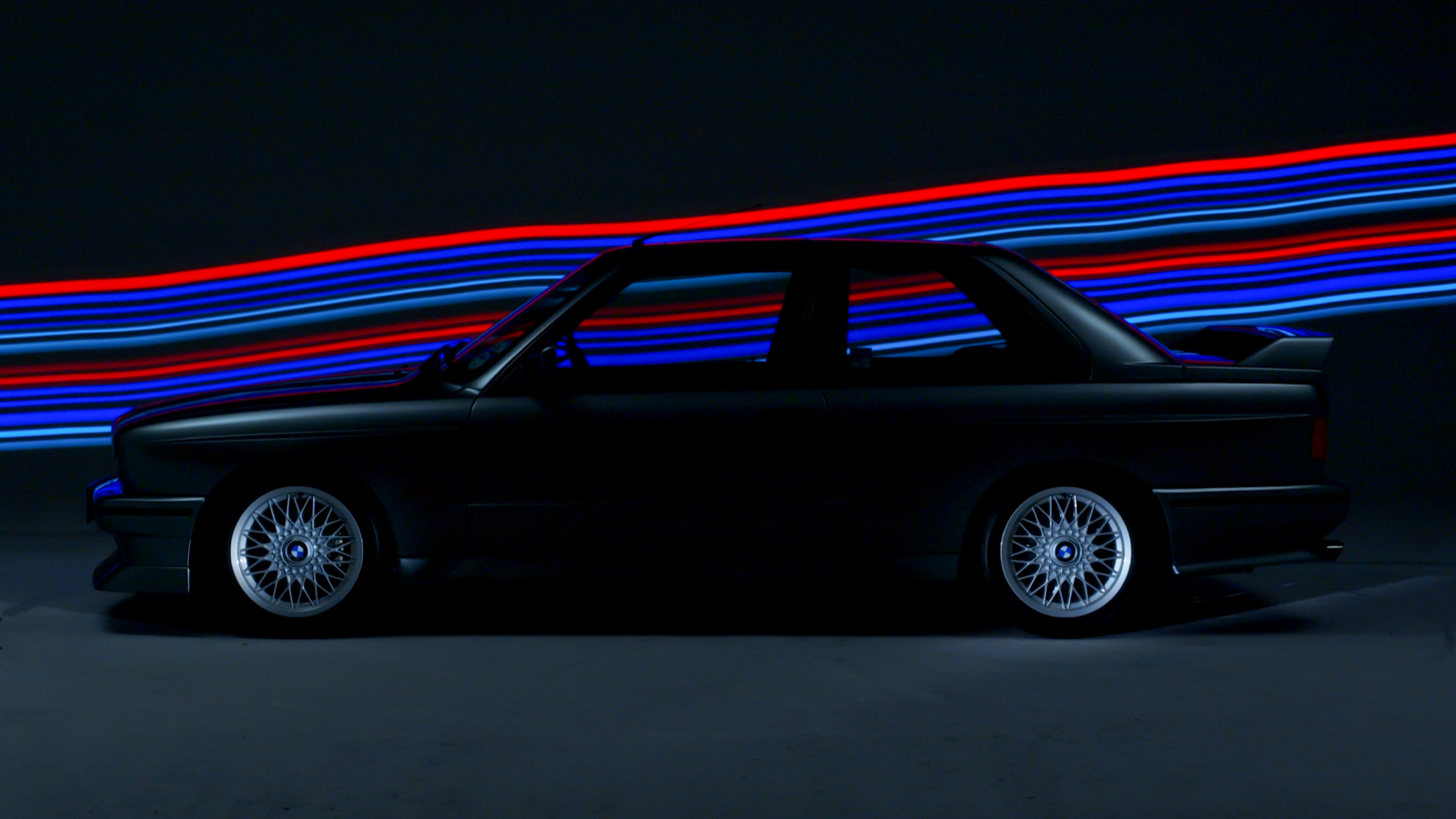 Your Ridiculously Luminous e30 Bmw m3 Wallpaper Is Here