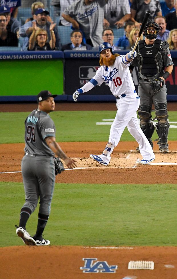 Justin Turner S Run Home Set Tone For Dodgers In Nlds