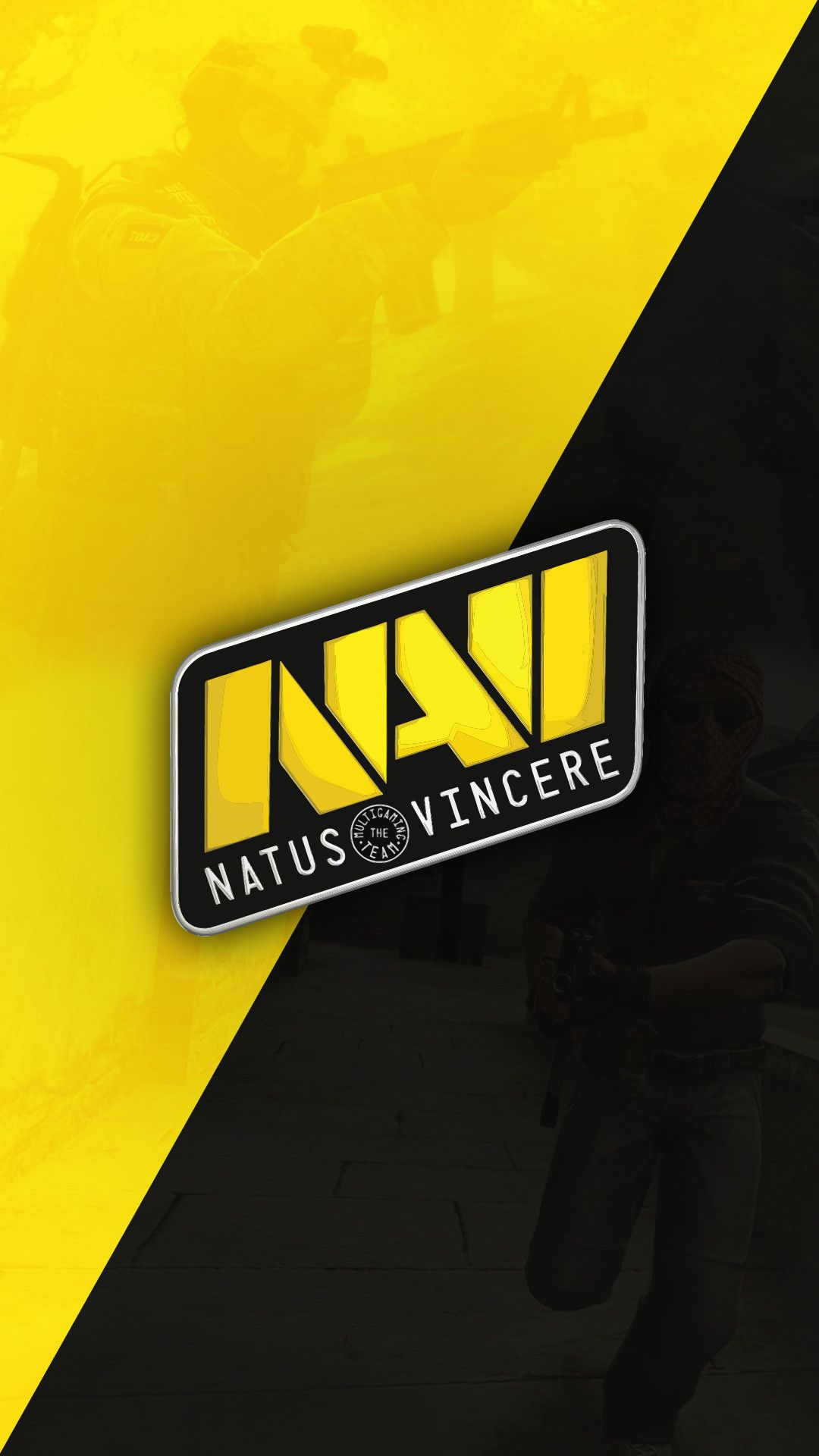A dramatic wallpaper featuring the NaVi logo and a blurred action shot of s1mple from CS:GO