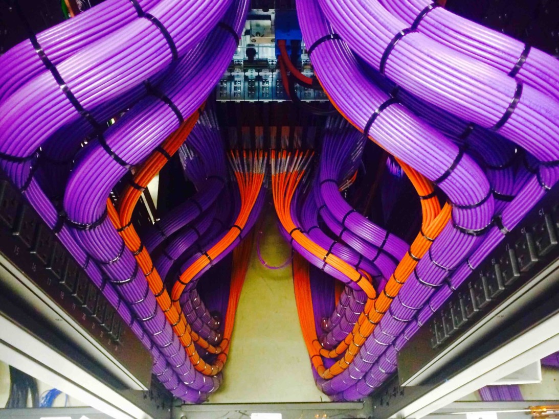 Oddly Satisfying Image Of Cable Management Make Me Happy