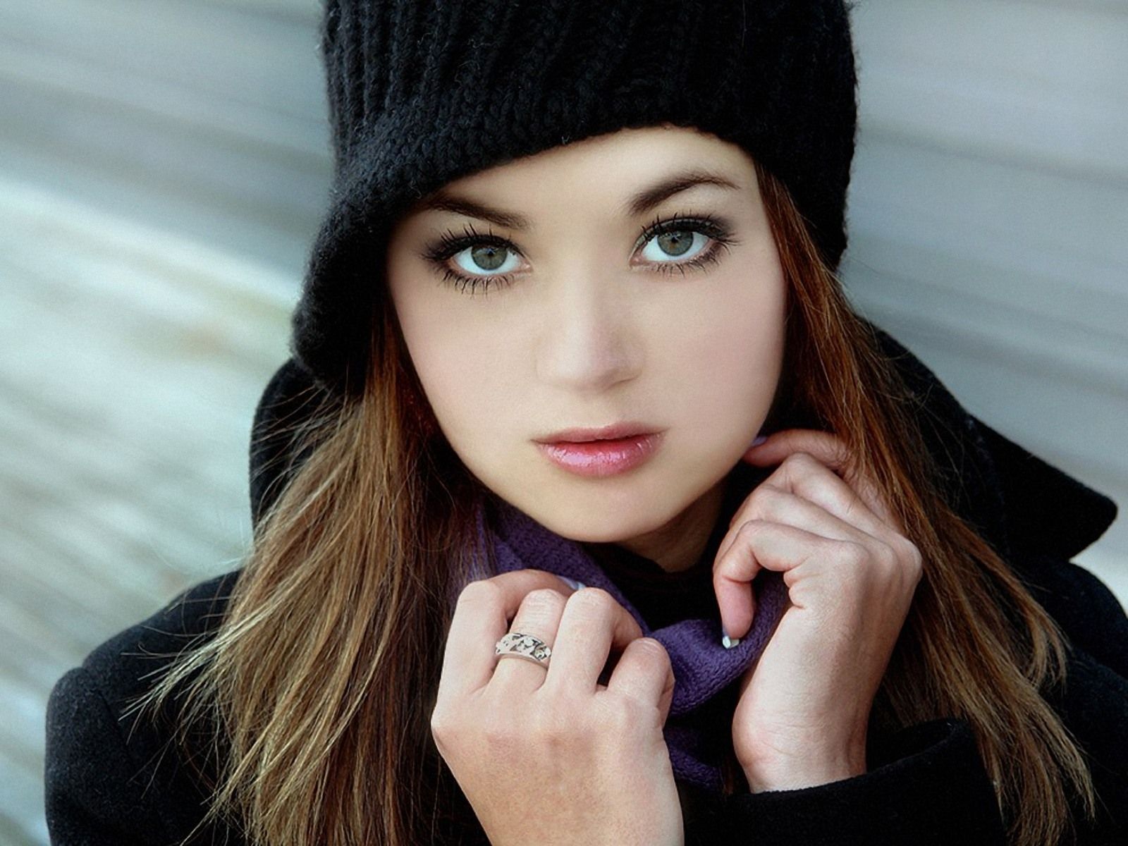Pretty Girl Wallpaper