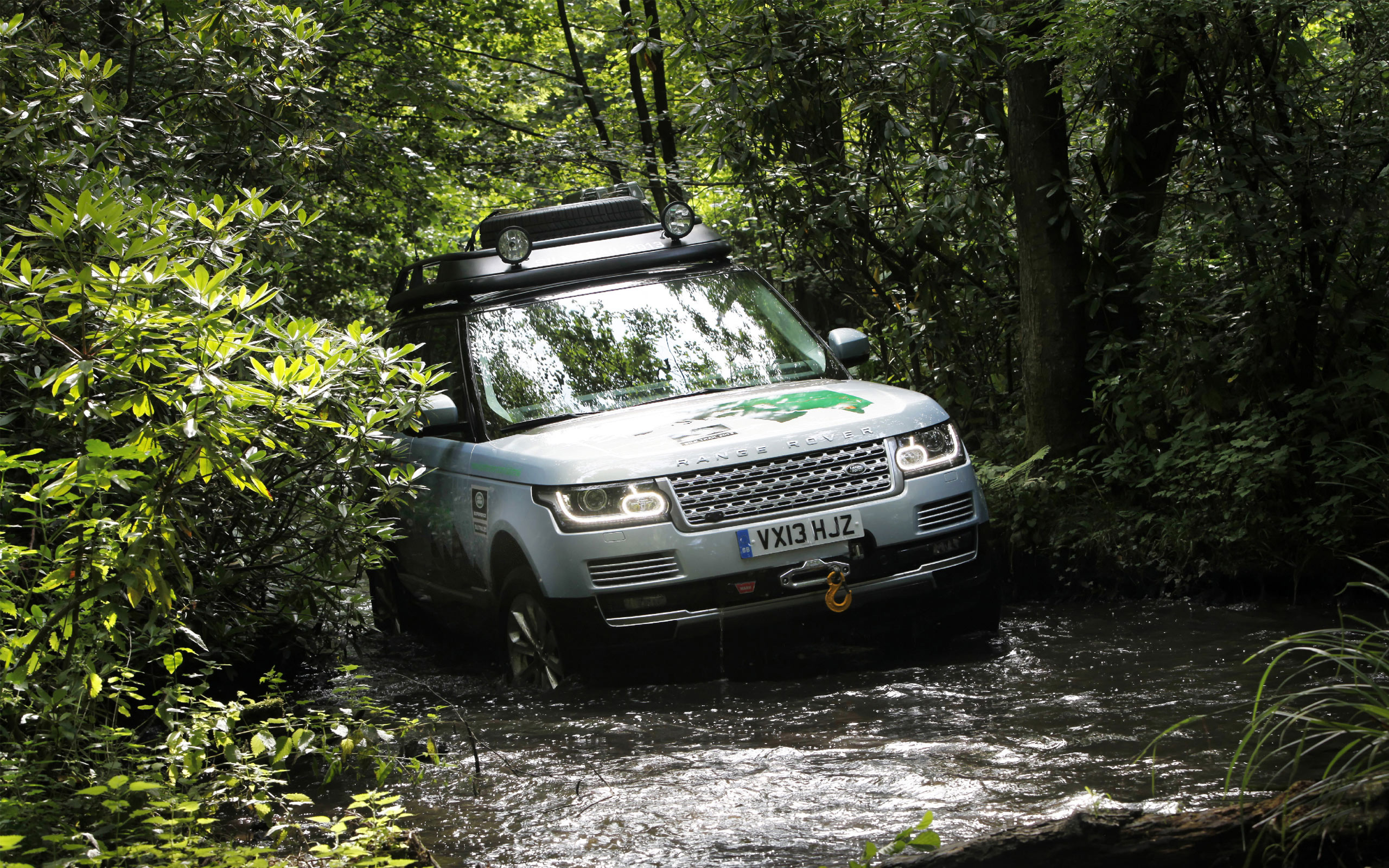 Land Rover Range Hybrid Wallpaper HD Car