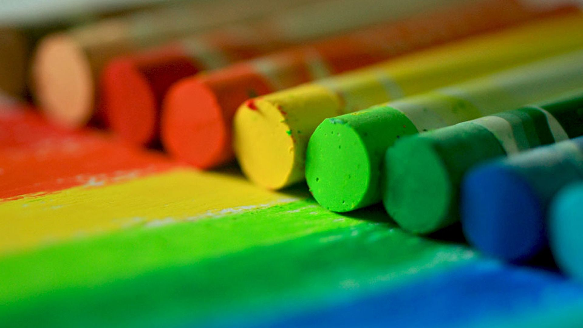Crayons Desktop Wallpaper On Latoro Rainbow Colors