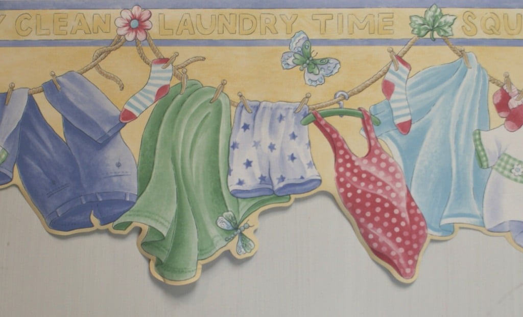 Vintage Laundry on the Clothesline Laser Cut Wallpaper Border CC4418BD 