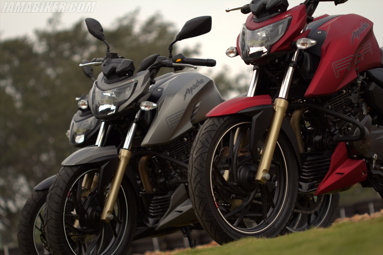 Tvs Apache Rtr Colour Options Iamabiker Everything Motorcycle