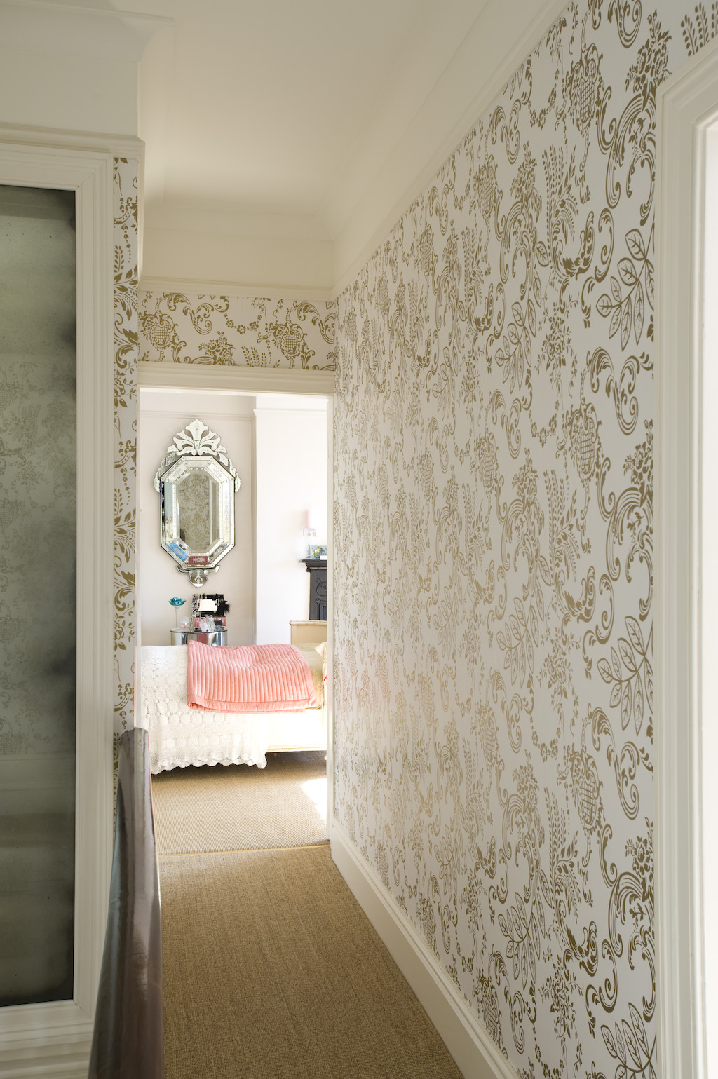 Love This Textured Wallpaper Against The Brightness Of Flowers